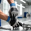 راهنمای جامع دستکش کار ژله‌ای در کارگاه‌های صنعتی؛ محافظی کوچک با نقشی بزرگ