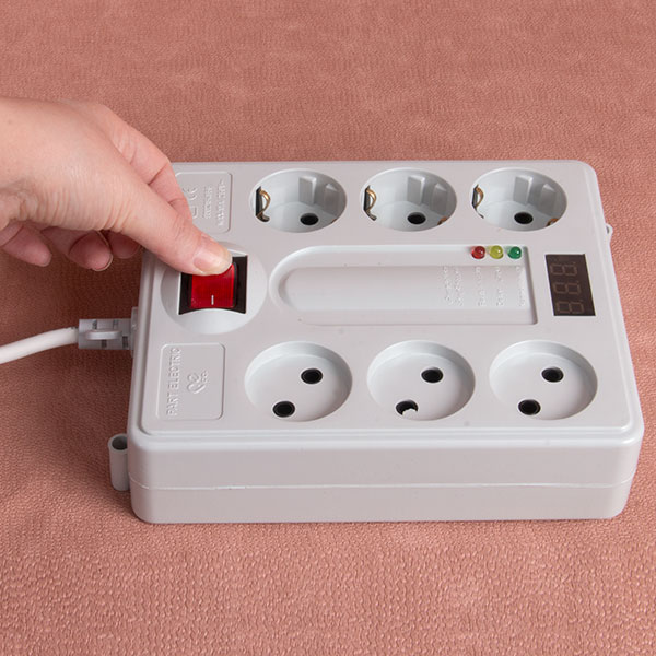 لزوم استفاده از محافظ برق در خانه و محل کار | محافظت هوشمند از وسایل برقی با یک انتخاب ساده